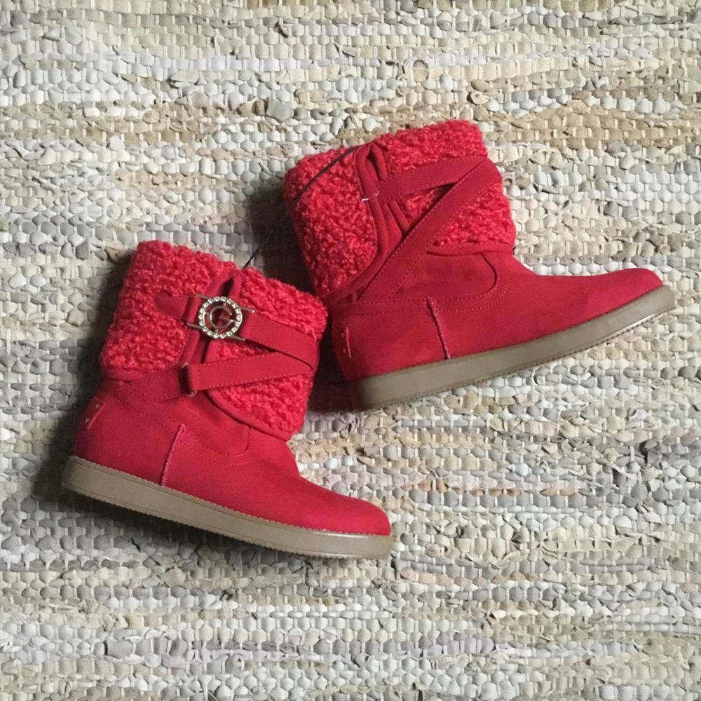 GBG Los Angeles Adlea Fur Booties